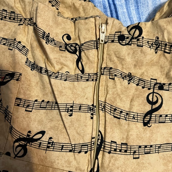 Music Note Dress - Picture 4 of 6